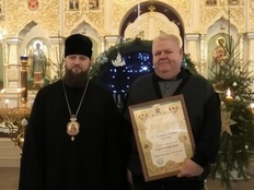 Слева-направо: Епископ Енисейский и Лесосибирский Игнатий, Дмитрий Распуткин